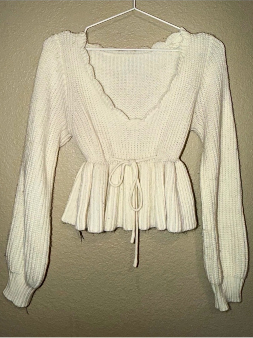 SHEIN Cream Scalloped V-Neck Peplum Knit Sweater